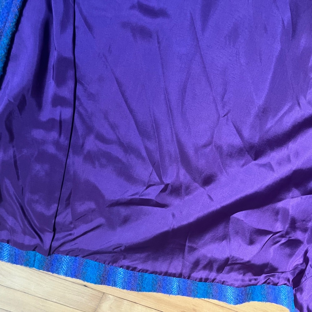 Vintage Hourihan Irish Pure Wool Striped Cape Blue Purple Button Made in Ireland - Picture 11 of 13